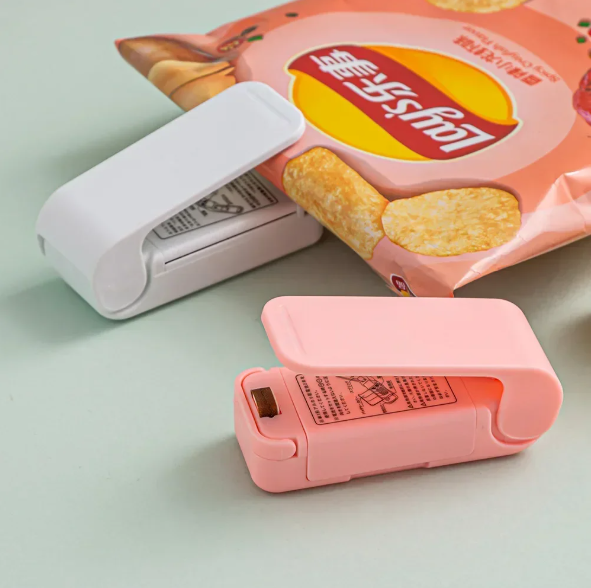 Portable Mini Heat Bag Sealing Machine – Magnetic Package Sealer for Food, Snacks, Vegetables & Storage