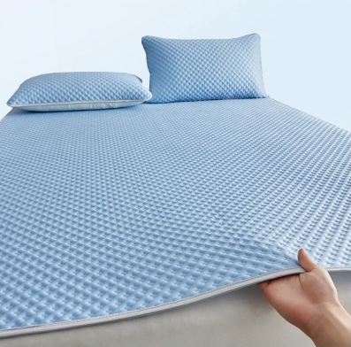 Summer Essential: Air-Conditioned Soft Bed Sheet – Lightweight, Breathable, and Cool to the Touch for Home Use in Hot Weather
